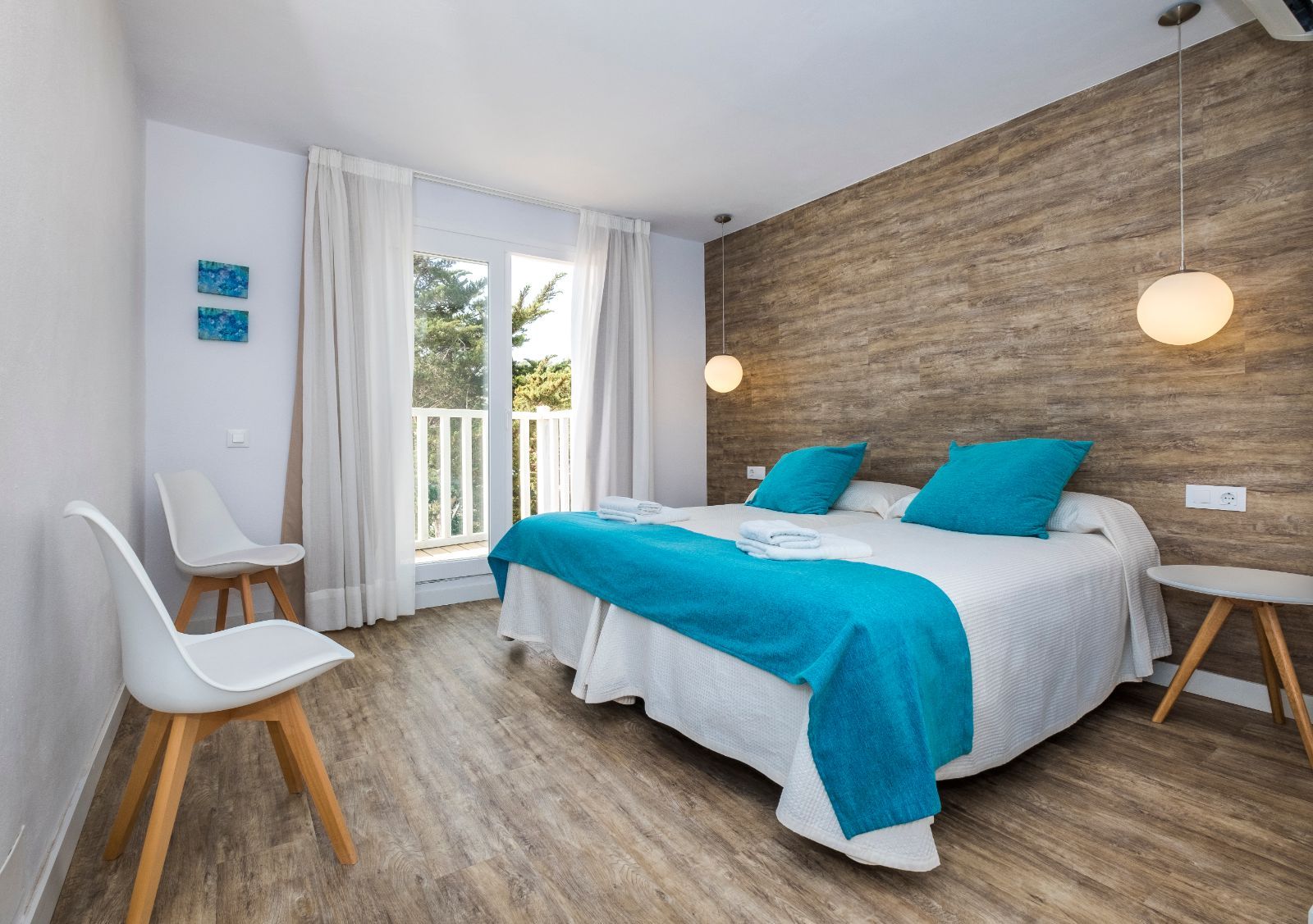 Apartamentos Playa Canutells · En el enclave más auténtico de Menorca